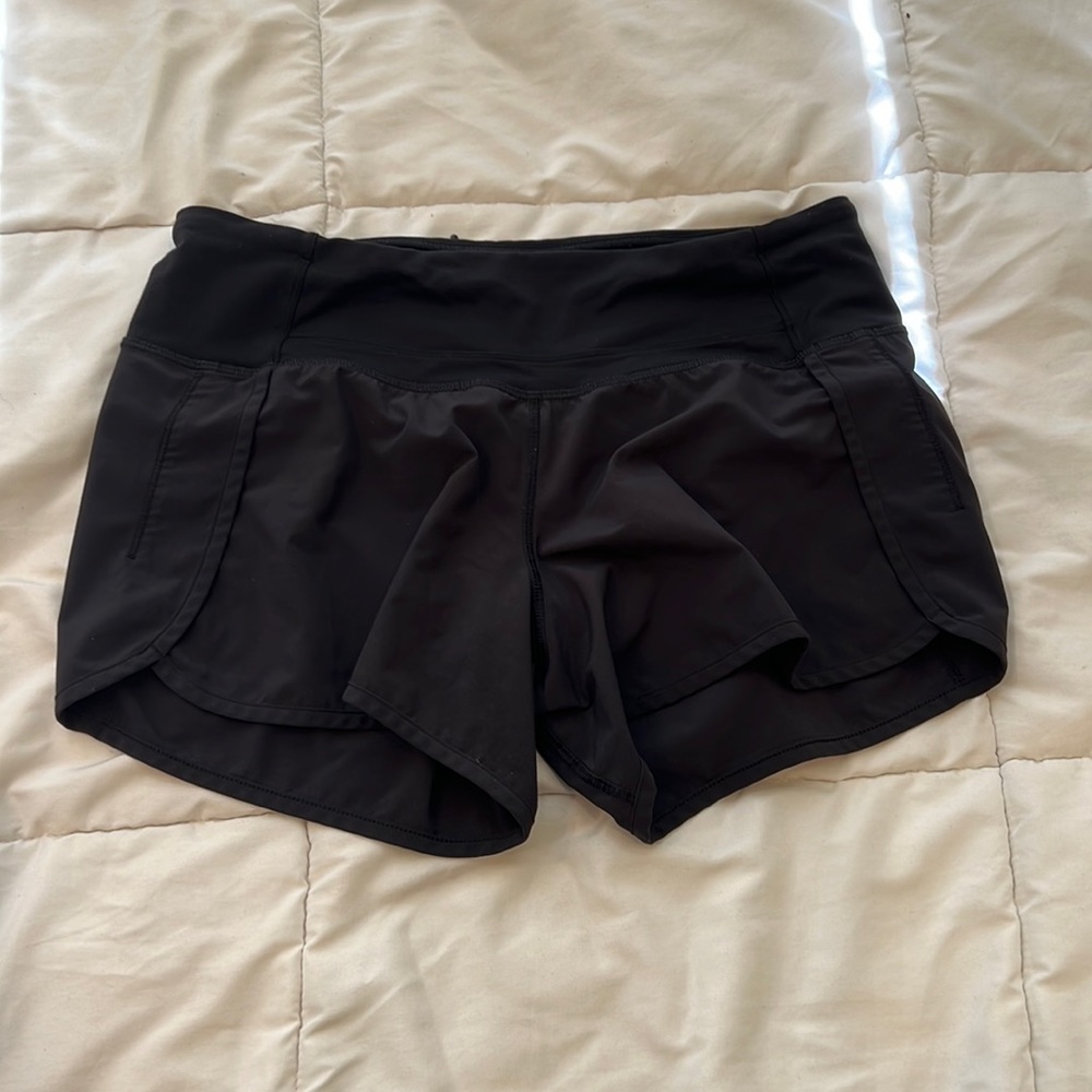 Lululemon run times shorts size 6, 4 inches , gentley used